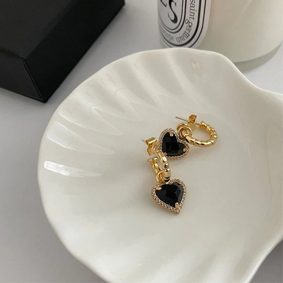 NEW Silver Black Zircon Love Heart Earrings - Picture 4 of 5